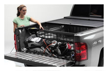 画像をギャラリービューアに読み込む, Roll-N-Lock 04-07 Chevy Silverado/Sierra Denali 1500 Crew Cab XSB 68-2/16in Cargo Manager