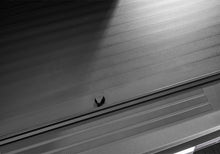 画像をギャラリービューアに読み込む, Roll-N-Lock 15-18 Ford F-150 XSB 65-5/8in A-Series Retractable Tonneau Cover