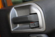 画像をギャラリービューアに読み込む, Rugged Ridge 11-18 Jeep Wrangler JK Charcoal Door Latch Trim