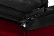 画像をギャラリービューアに読み込む, Tonno Pro 14-19 Chevy Silverado 1500 5.8ft Fleetside Lo-Roll Tonneau Cover