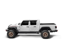 画像をギャラリービューアに読み込む, Rugged Ridge 20-22 Jeep Gladiator w/o Trail Rail Sys Armis Tonneau Cover w/Max Track - Tex. Blk