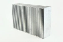 画像をギャラリービューアに読み込む, CSF Nissan GT-R (R35) High Performance Bar &amp; Plate Intercooler Core - 22in L x 14in H x 5.5in W