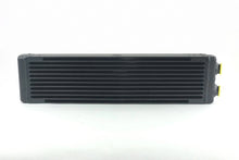 画像をギャラリービューアに読み込む, CSF Universal Dual-Pass Oil Cooler (RS Style) - M22 x 1.5 - 24in L x 5.75in H x 2.16in W