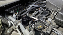 画像をギャラリービューアに読み込む, J&amp;L 17-24 Honda CRV 1.5L Turbo Passenger Side Oil Separator 3.0 - Black Anodized