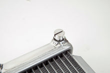 画像をギャラリービューアに読み込む, CSF 08-15 Subaru Impreza WRX/STI 2-Row 42mm High-Performance Aluminum Radiator