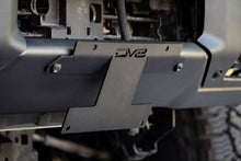 画像をギャラリービューアに読み込む, DV8 Offroad 21-22 Ford Bronco Factory Front Bumper Licence Relocation Bracket - Front