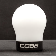 画像をギャラリービューアに読み込む, Cobb Volkswagen Black Base White Shift Knob