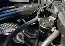 画像をギャラリービューアに読み込む, J&amp;L 20-25 Chevrolet Corvette 6.2L LT2 Targa Top Passenger Side Oil Separator 3.0 - Black Anodize