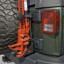 画像をギャラリービューアに読み込む, Rugged Ridge Off-Road Jack Mounting Bracket Kit 07-18 Jeep Wrangler JK/JKU