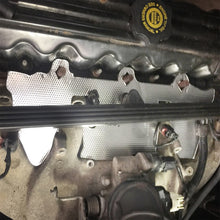 画像をギャラリービューアに読み込む, DEI Fuel Rail and Injector Cover Jeep 1997 - 2004 4.0L Engine