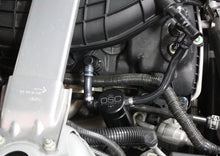 画像をギャラリービューアに読み込む, J&amp;L 11-17 Ford Mustang V6 Passenger Side Oil Separator 3.0 - Black Anodized