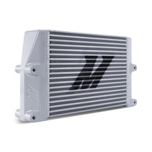 画像をギャラリービューアに読み込む, Mishimoto Heavy-Duty Oil Cooler - 10in. Same-Side Outlets - Silver