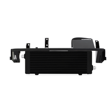 画像をギャラリービューアに読み込む, Mishimoto 2016+ Ford Focus RS Oil Cooler Kit - Black