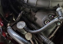 画像をギャラリービューアに読み込む, J&amp;L 11-17 Ford Mustang V6 Passenger Side Oil Separator 3.0 V2 - Clear Anodized