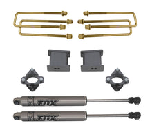 画像をギャラリービューアに読み込む, MaxTrac 16-18 GM C1500 2WD w/Stamped Steel/Alum. Susp. 3in Rear Lift Kit