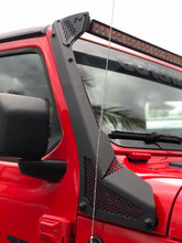 画像をギャラリービューアに読み込む, Go Rhino 18-20 Jeep Wrangler JL/JLU/Gladiator JT XE Windshield Light Bar Mount - 50in Single Row