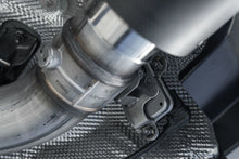 画像をギャラリービューアに読み込む, MBRP 2020+ Toyota Supra 3.0L 3in Catback Dual Rear Carbon Fiber Tips - T304