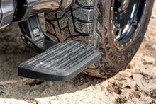 画像をギャラリービューアに読み込む, AMP Research 15-22 Ford F150 All Beds BedStep2 - Black