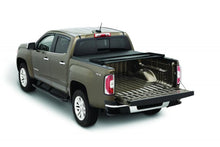 画像をギャラリービューアに読み込む, Tonno Pro 15-19 Chevy Colorado 5ft Fleetside Tonno Fold Tri-Fold Tonneau Cover