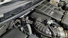 画像をギャラリービューアに読み込む, J&amp;L 2022-2026 Nissan Frontier 3.8L V6 Passenger Side Oil Separator 3.0 - Black Anodized