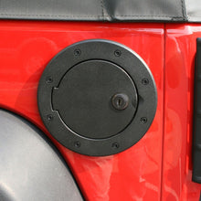 画像をギャラリービューアに読み込む, Rugged Ridge Locking Gas Cap Door Black Alum 07-18 Jeep Wrangler JK