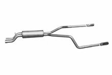 画像をギャラリービューアに読み込む, Gibson 02-05 Chevrolet Silverado 2500 HD Base 6.0L 2.5in Cat-Back Dual Split Exhaust - Aluminized