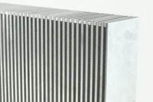 画像をギャラリービューアに読み込む, CSF Nissan GT-R (R35) High Performance Bar &amp; Plate Intercooler Core - 22in L x 14in H x 5.5in W