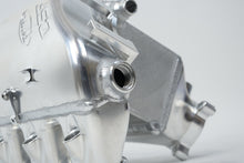 画像をギャラリービューアに読み込む, CSF BMW M2/M3/M4 S58 Comp &amp; Non-Comp (G8X) Charge-Air Cooler Manifold - Thermal Dispersion Black