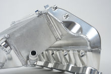 画像をギャラリービューアに読み込む, CSF BMW M2/M3/M4 S58 Comp &amp; Non-Comp (G8X) Charge-Air Cooler Manifold - Thermal Dispersion Black