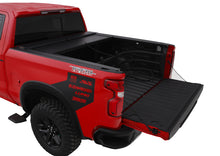 画像をギャラリービューアに読み込む, Roll-N-Lock 15-18 Ford F-150 XSB 65-5/8in A-Series Retractable Tonneau Cover