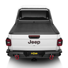 画像をギャラリービューアに読み込む, Rugged Ridge 20-22 Jeep Gladiator w/o Trail Rail Sys Armis Tonneau Cover w/Max Track - Tex. Blk