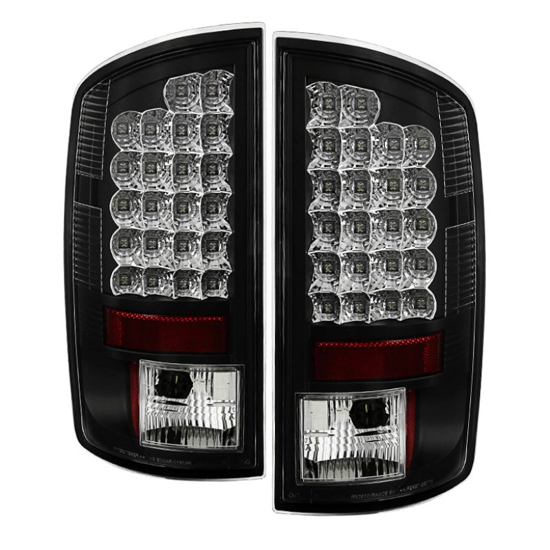 Spyder Dodge Ram 02 - 06 1500/Ram 2500/3500 03 - 06 LED Tail Light Black ALT - YD - DRAM02 - LED - BK - R70オートパーツ【公式】