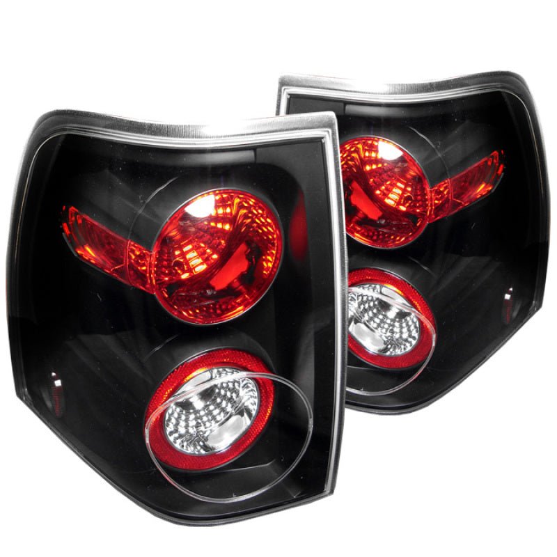 Spyder Ford Expedition 03 - 06 Euro Style Tail Lights Black ALT - YD - FE03 - BK - R70オートパーツ【公式】